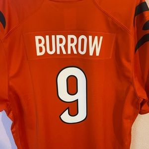 Joe Burrow Men’s authentic Nike XL orange jersey